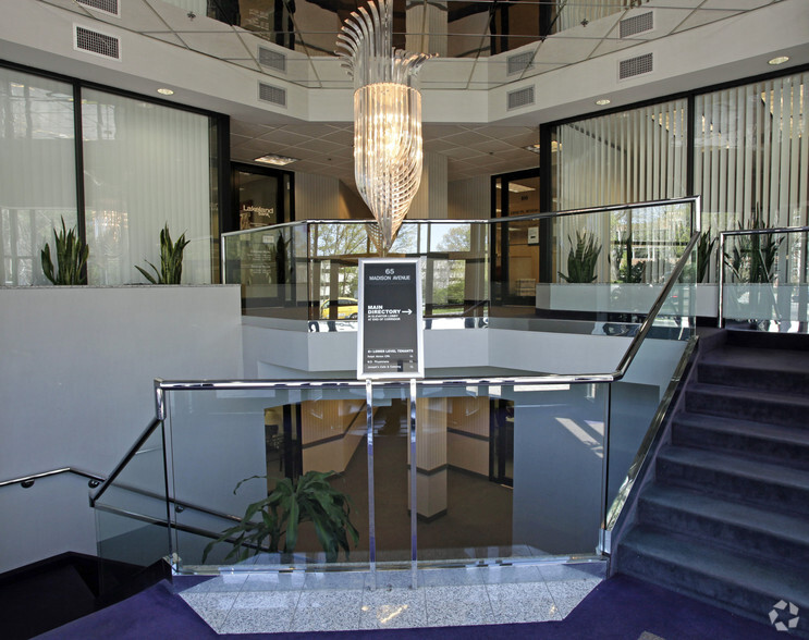 65 Madison Ave, Morristown, NJ for sale - Lobby - Image 1 of 1