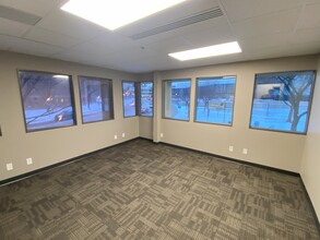 300 3rd Ave SE, Rochester, MN for lease Interior Photo- Image 2 of 12