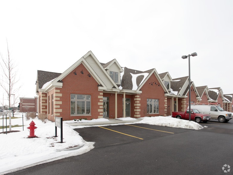 10062 W 190th Pl, Mokena, IL for lease - Building Photo - Image 2 of 16