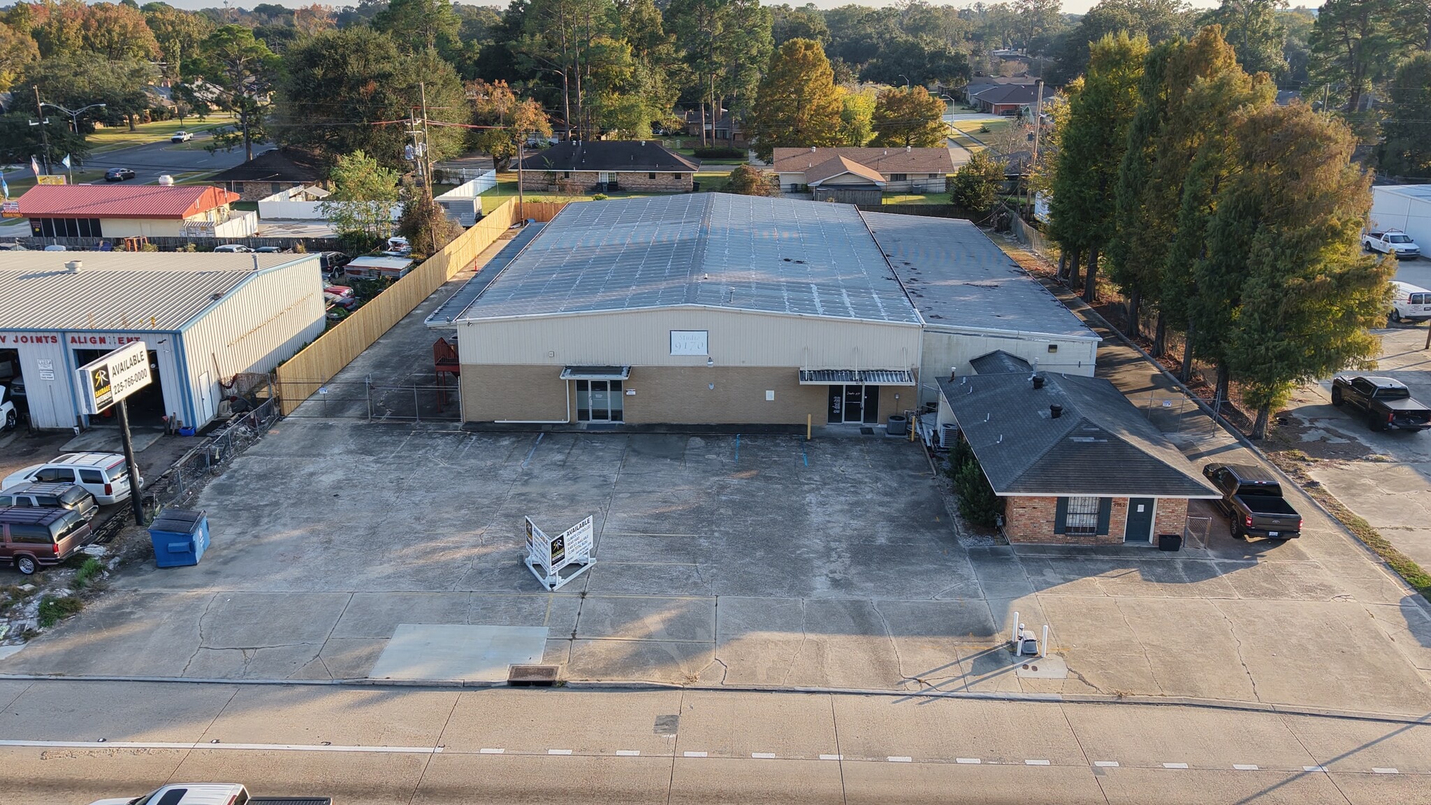 9170 S Choctaw Dr, Baton Rouge, LA for lease Building Photo- Image 1 of 36