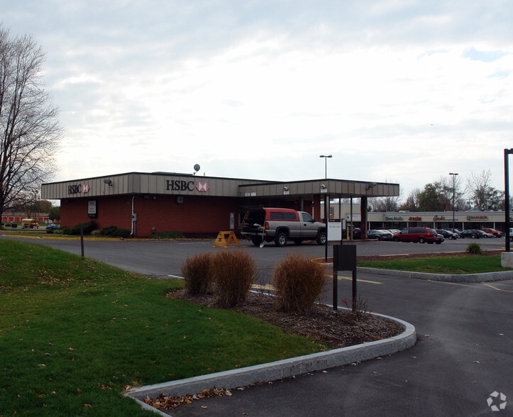 7379 Oswego Rd, Liverpool, NY for sale - Building Photo - Image 1 of 1