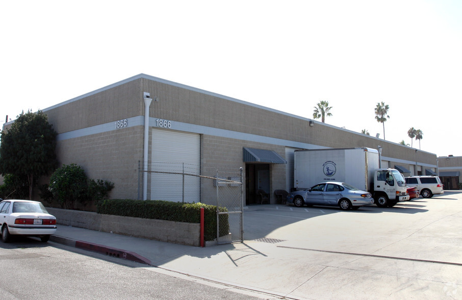 1866 W 169th St, Gardena, CA for lease - Primary Photo - Image 1 of 6