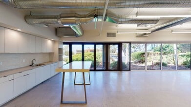 3333 N Torrey Pines Ct, La Jolla, CA for lease Interior Photo- Image 2 of 5