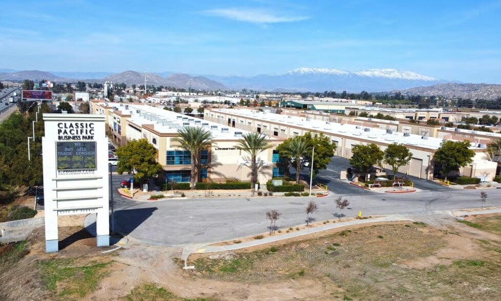 1654 Illinois Ave, Perris, CA for lease - Building Photo - Image 3 of 5