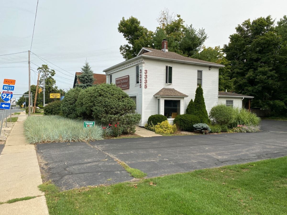 3335 S 9th St, Kalamazoo, MI 49009