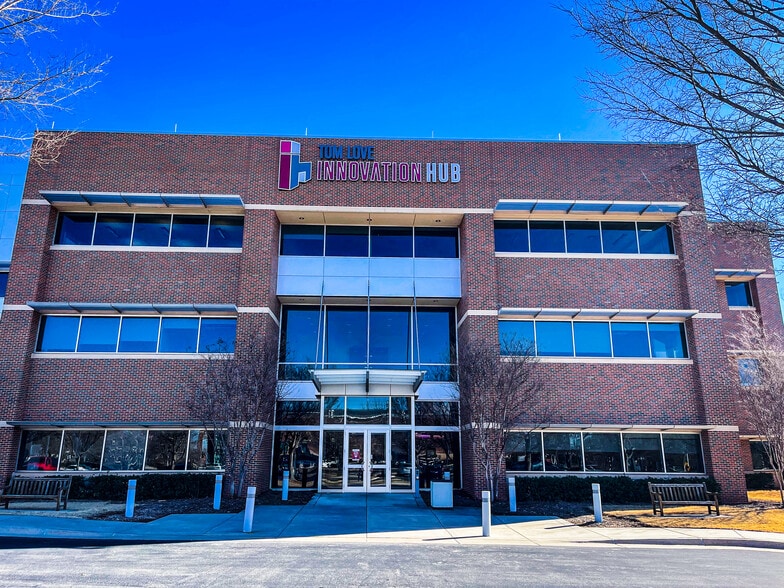 201 David L. Boren Blvd, Norman, OK for lease - Building Photo - Image 2 of 7