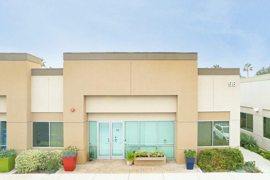 108 Discovery, Irvine, CA for sale - Building Photo - Image 3 of 20