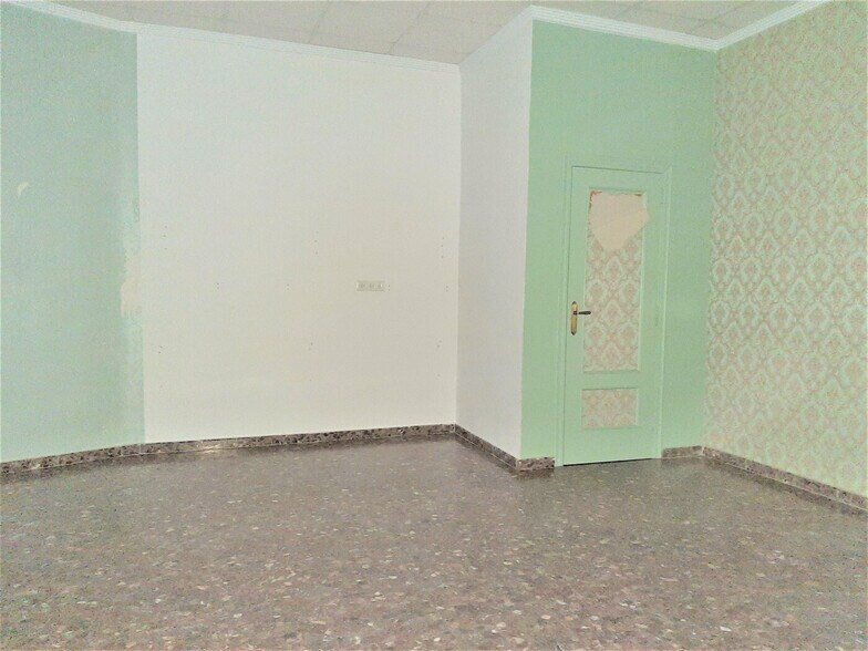 Retail in Alzira for lease - Building Photo - Image 3 of 10