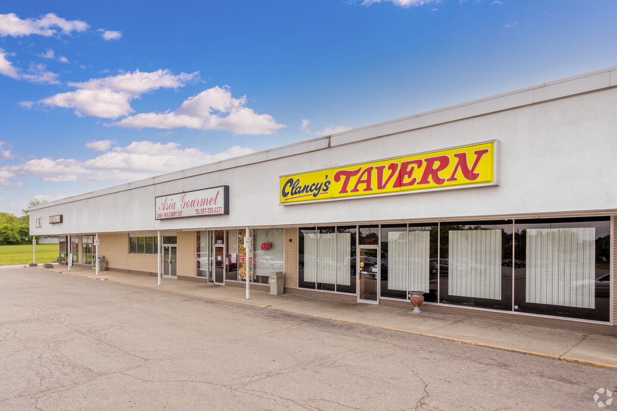 700 Spinning Rd, Dayton, OH 45431 Spinning Hills Plaza