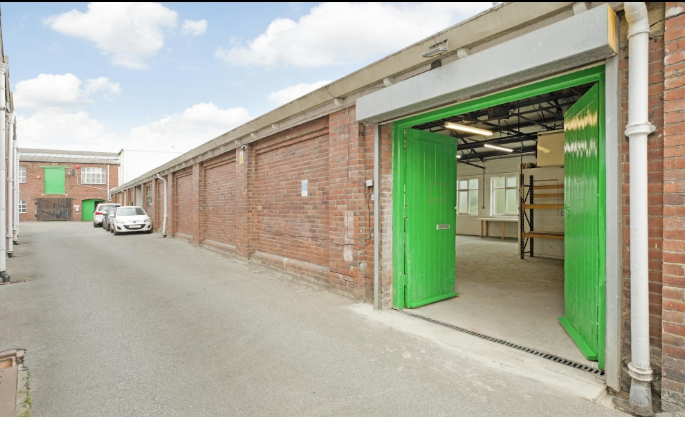 Mill, Dewsbury for lease Building Photo- Image 1 of 1