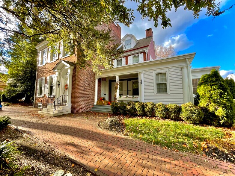 255 E Kings Hwy, Haddonfield, NJ for sale - Building Photo - Image 1 of 1