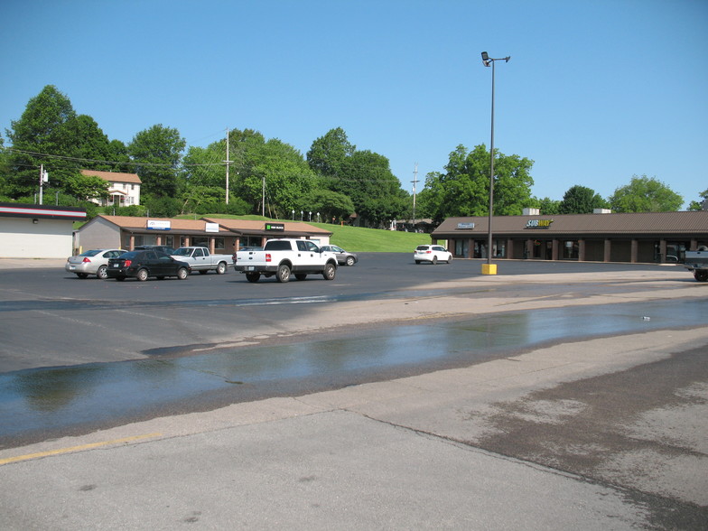 2100-2114 Main St, Scott City, MO for lease - Primary Photo - Image 1 of 4