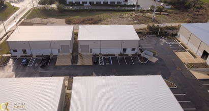 260-278 Springview Commerce Dr, DeBary, FL for lease Building Photo- Image 1 of 18