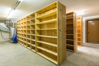 171 W 6th St, Ketchum, ID for sale Interior Photo- Image 1 of 7