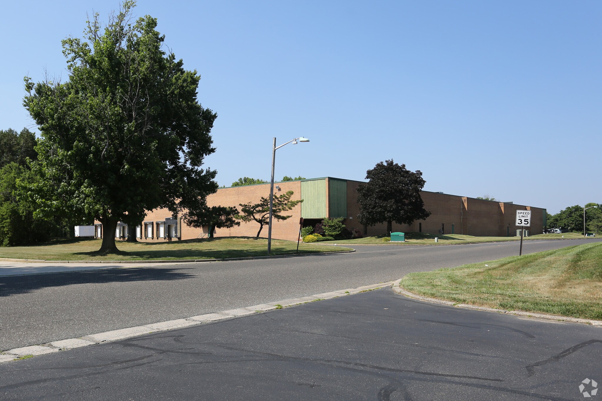 103-105 Gaither Dr, Mount Laurel, NJ for sale Building Photo- Image 1 of 1