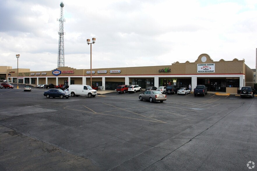 14058 Nacogdoches Rd, San Antonio, TX for lease - Building Photo - Image 2 of 4