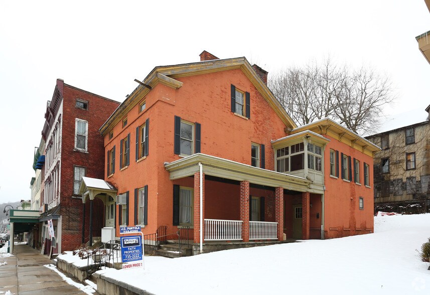 642 E Main St, Little Falls, NY for sale - Primary Photo - Image 1 of 1