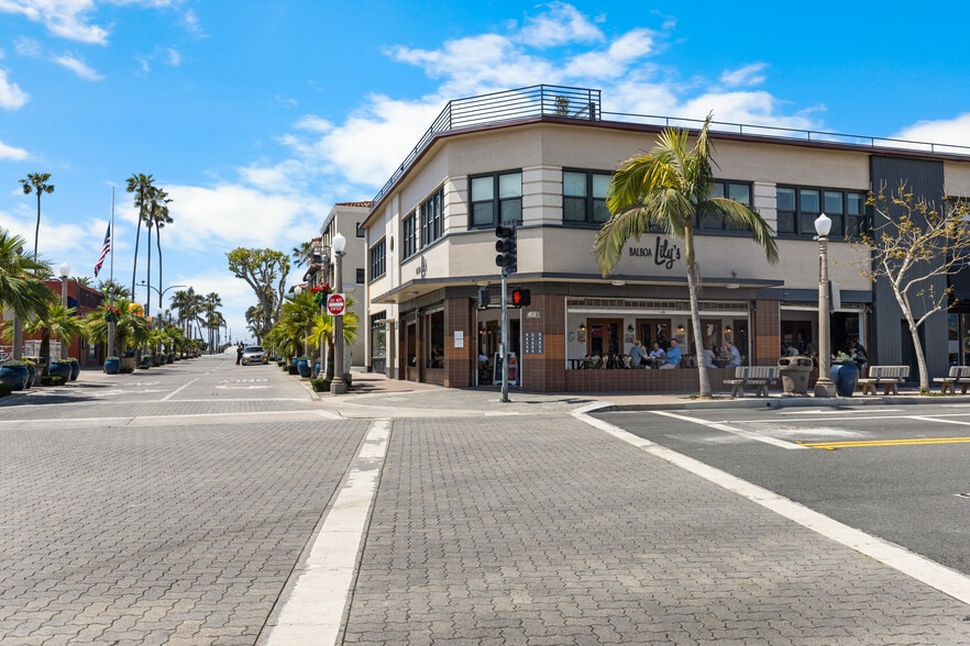 107-111 Main St, Newport Beach, CA for sale - Building Photo - Image 3 of 5