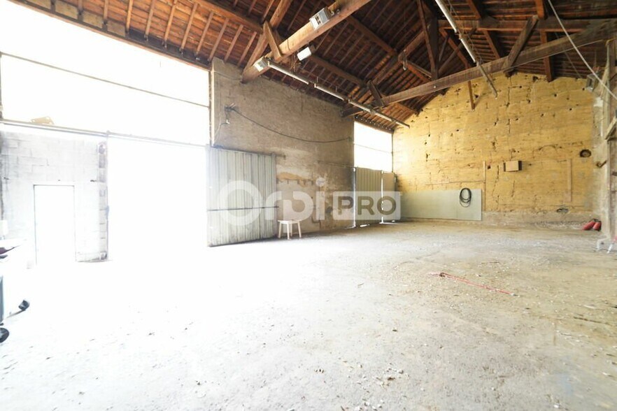 Industrial in Corbas for lease - Interior Photo - Image 3 of 9