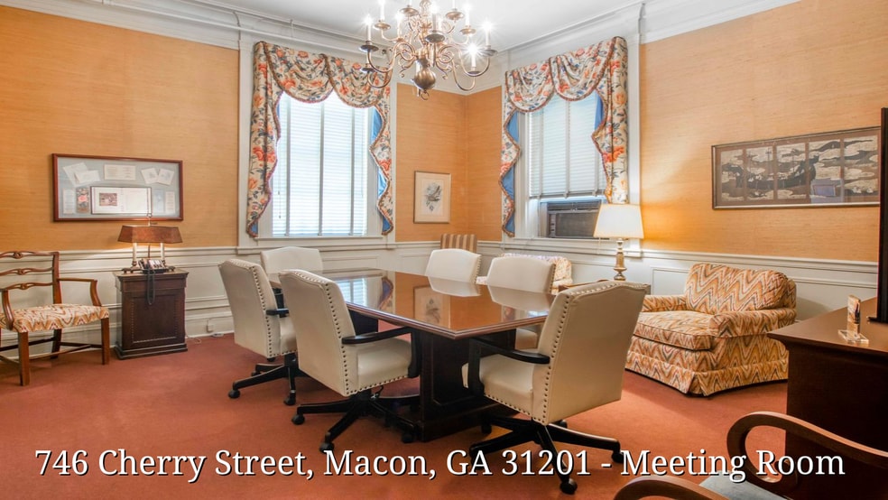 746 Cherry St, Macon-Bibb, GA for sale - Interior Photo - Image 2 of 11