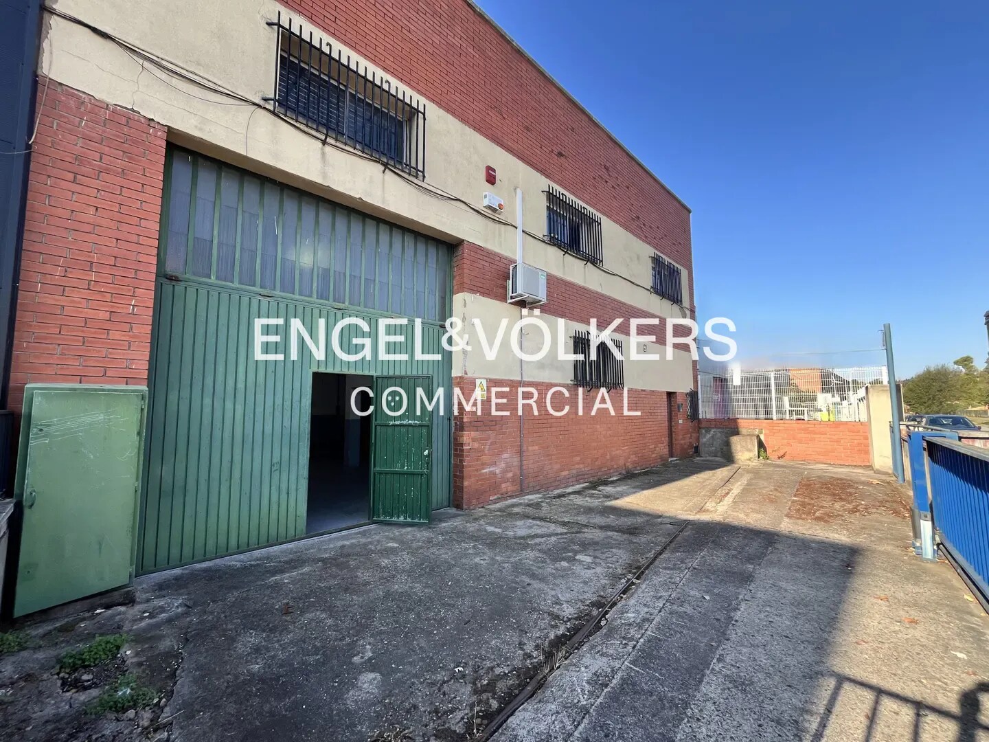 Industrial in Santa Perpètua de Mogoda, Barcelona for lease Building Photo- Image 1 of 2