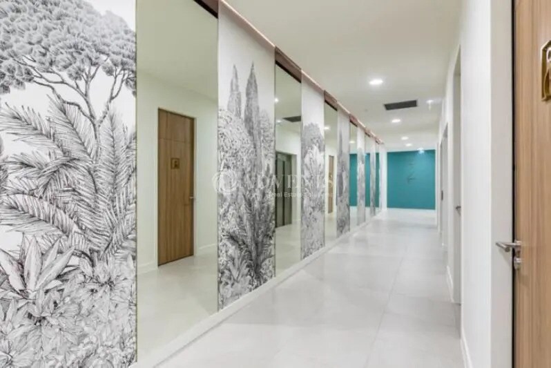 Office in Mérignac for lease - Interior Photo - Image 2 of 12