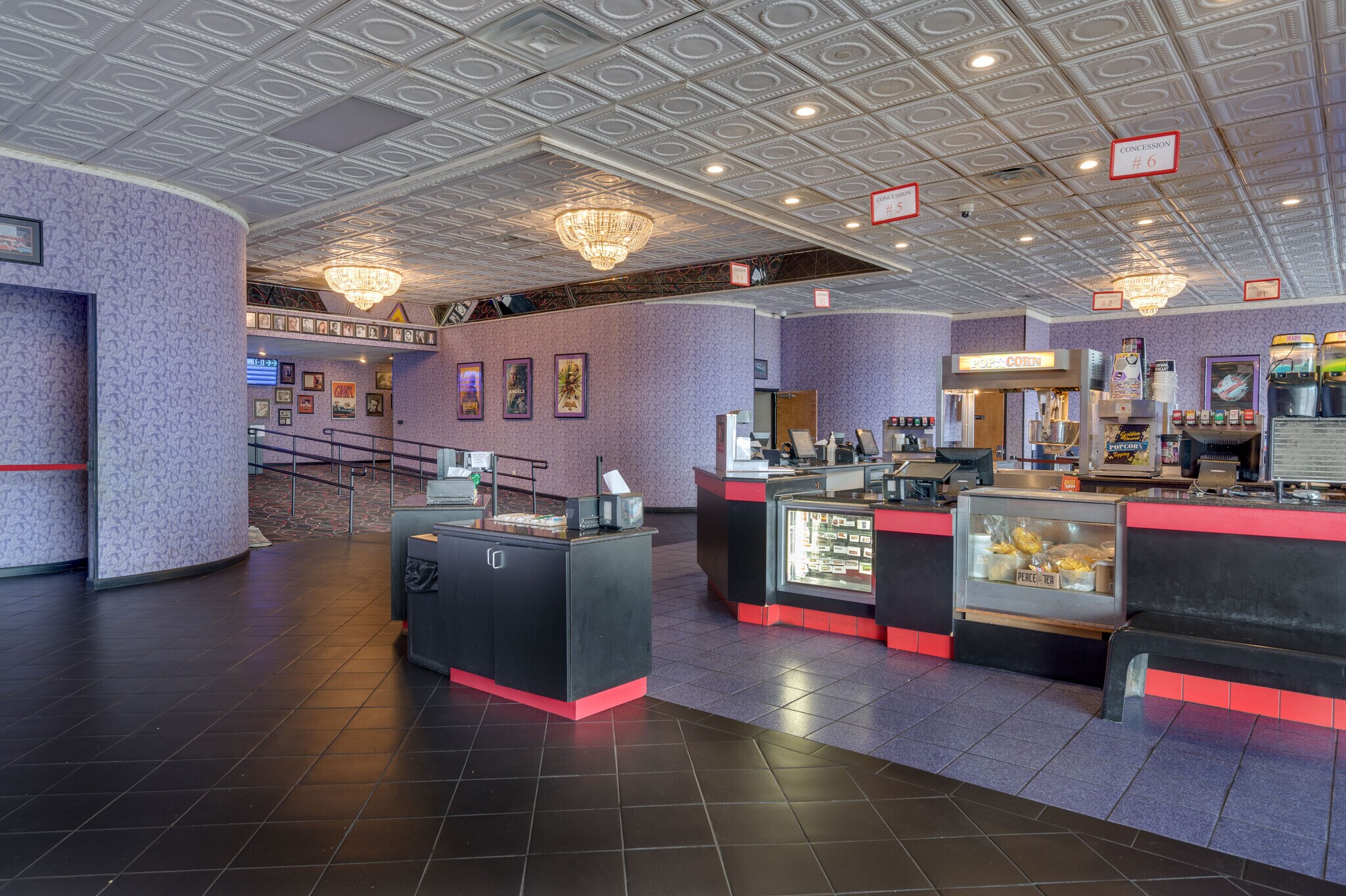 1401 Joe Ramsey Blvd, Greenville, TX 75402 Majestic 12 Theater