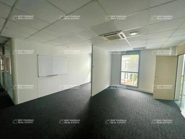 Office in Nantes for sale - Interior Photo - Image 3 of 12