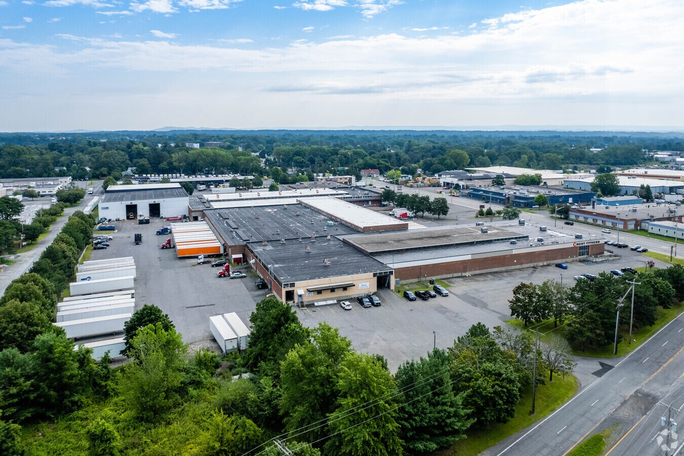 71 Fuller Rd, Albany, NY 12205