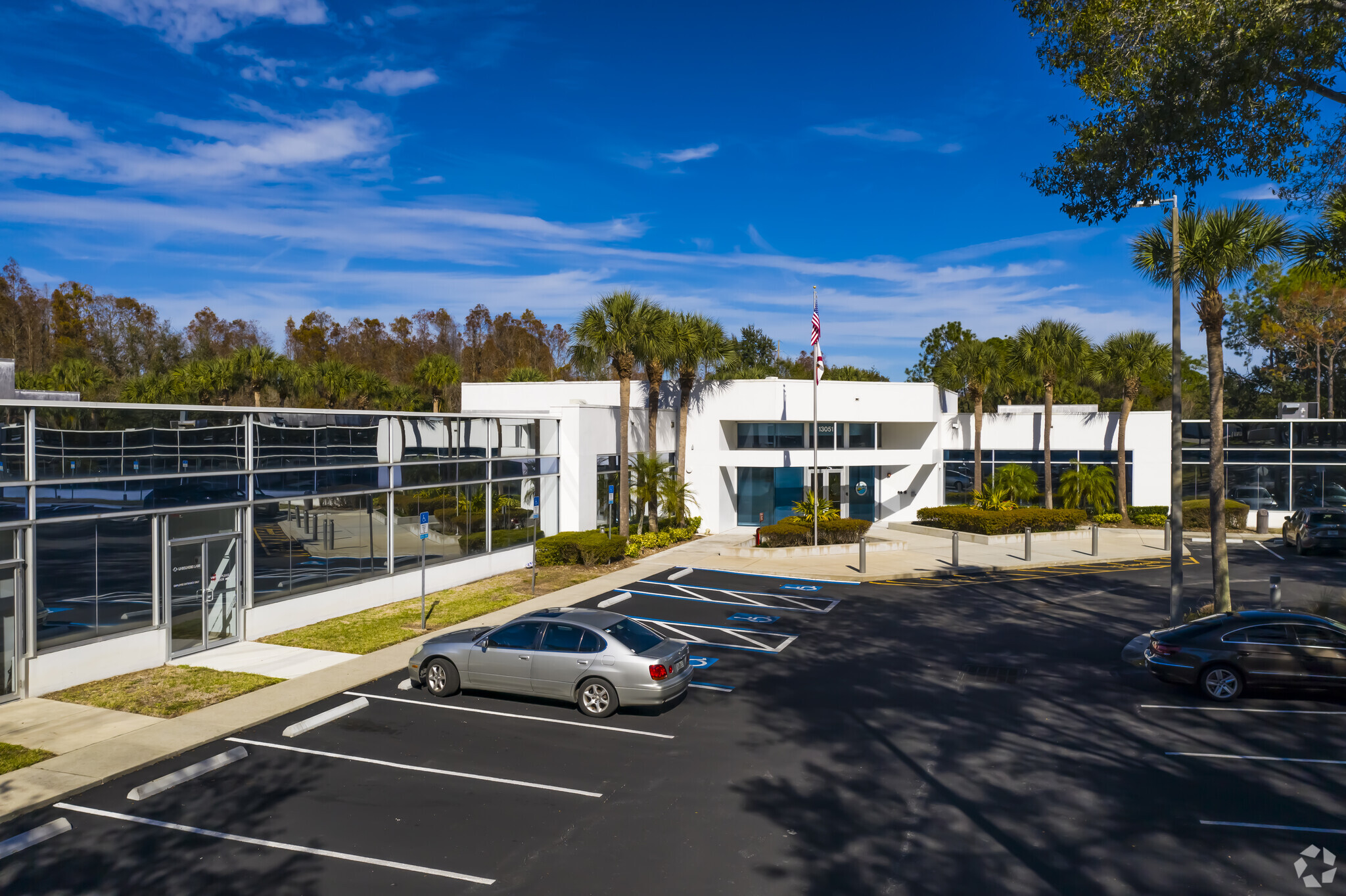 12973-12985 N Telecom Pky, Temple Terrace, FL for lease Building Photo- Image 1 of 9