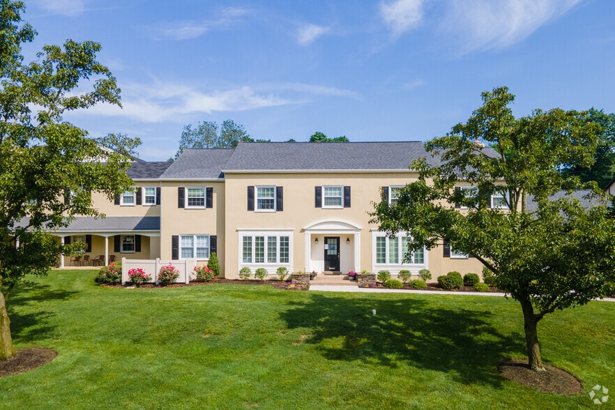 237 W Lancaster Ave, Devon, PA for lease - Building Photo - Image 3 of 11