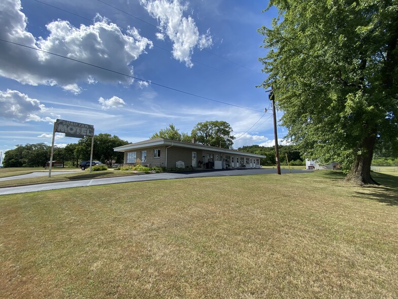 1900 W Wisconsin St, Sparta, WI for sale - Building Photo - Image 1 of 1