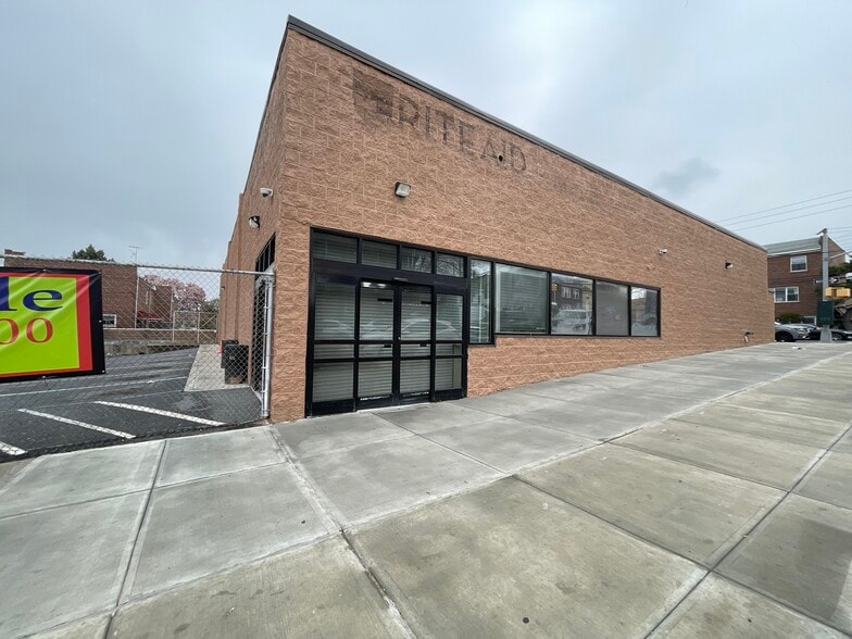 911 Morris Park Ave, Bronx, NY for lease - Interior Photo - Image 1 of 1