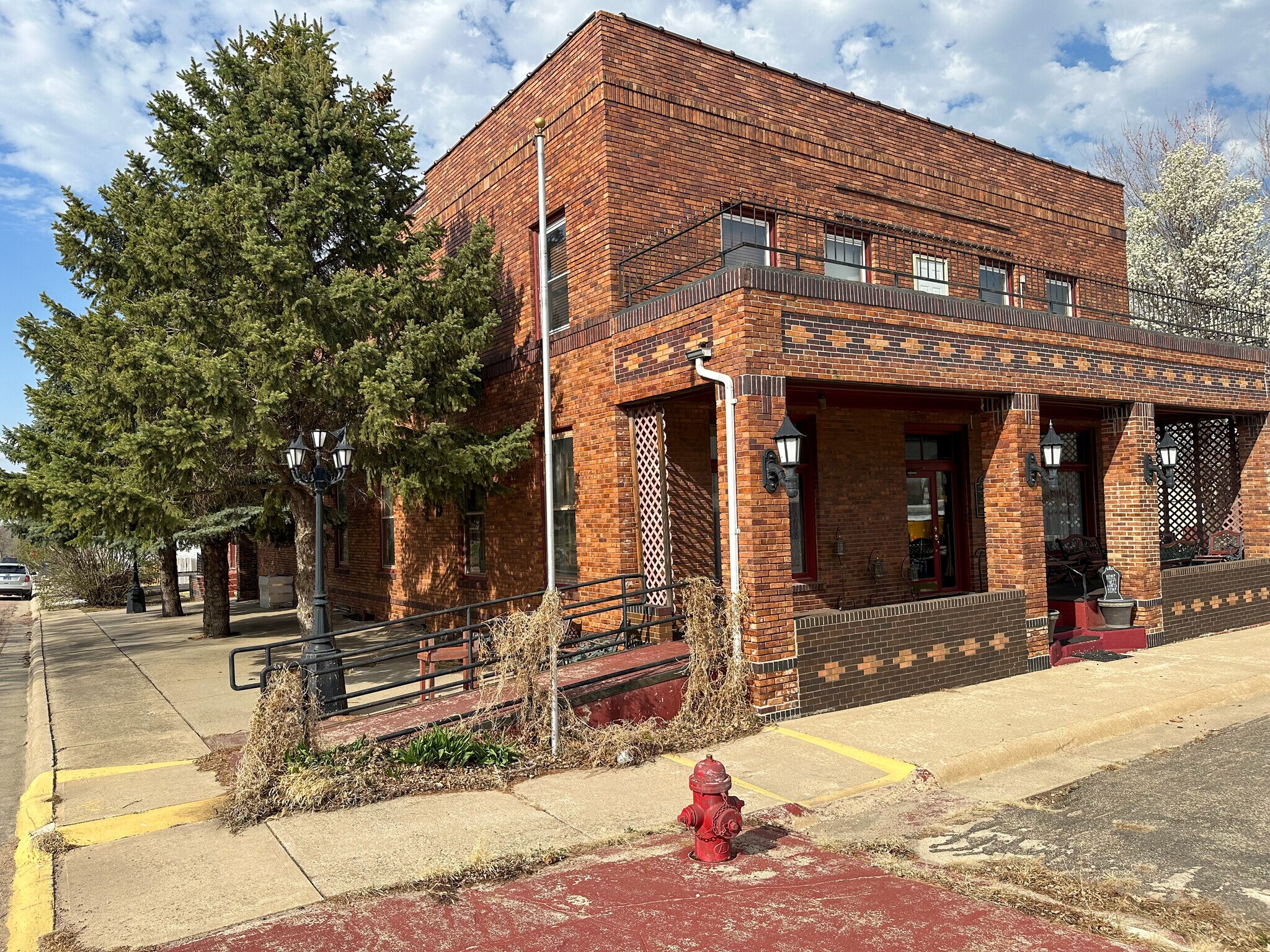 211 W Kansas St, Crofton, NE for sale Building Photo- Image 1 of 1