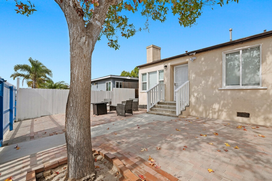 4420 4426 Mentone St, San Diego, CA for sale - Building Photo - Image 2 of 12