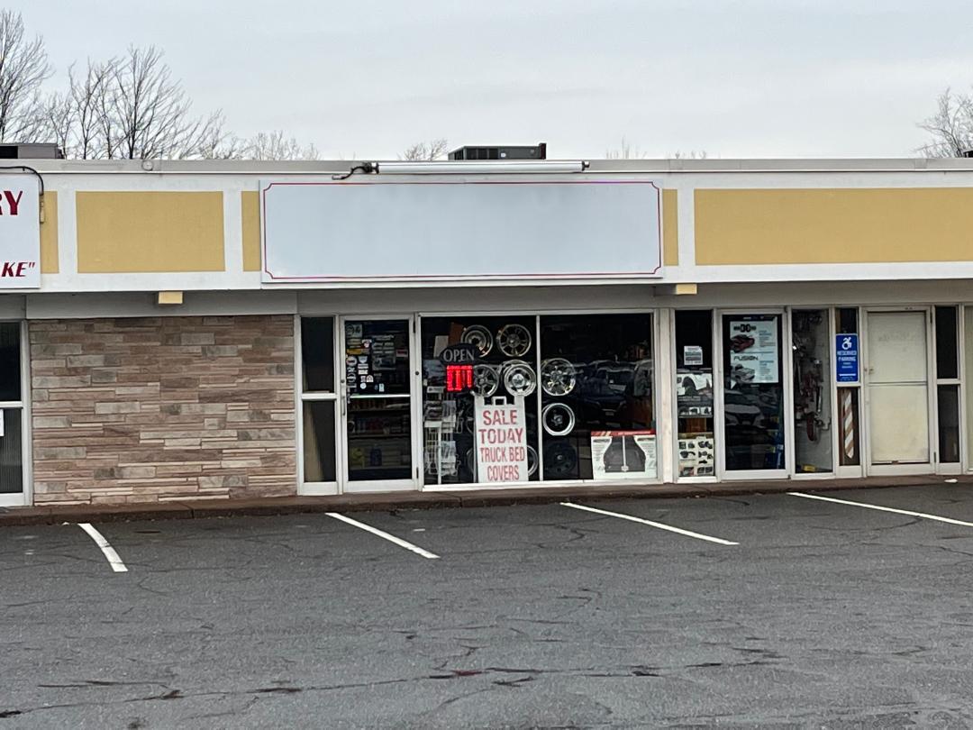 59-73 Tolland Tpke, Manchester, CT for lease Building Photo- Image 1 of 2