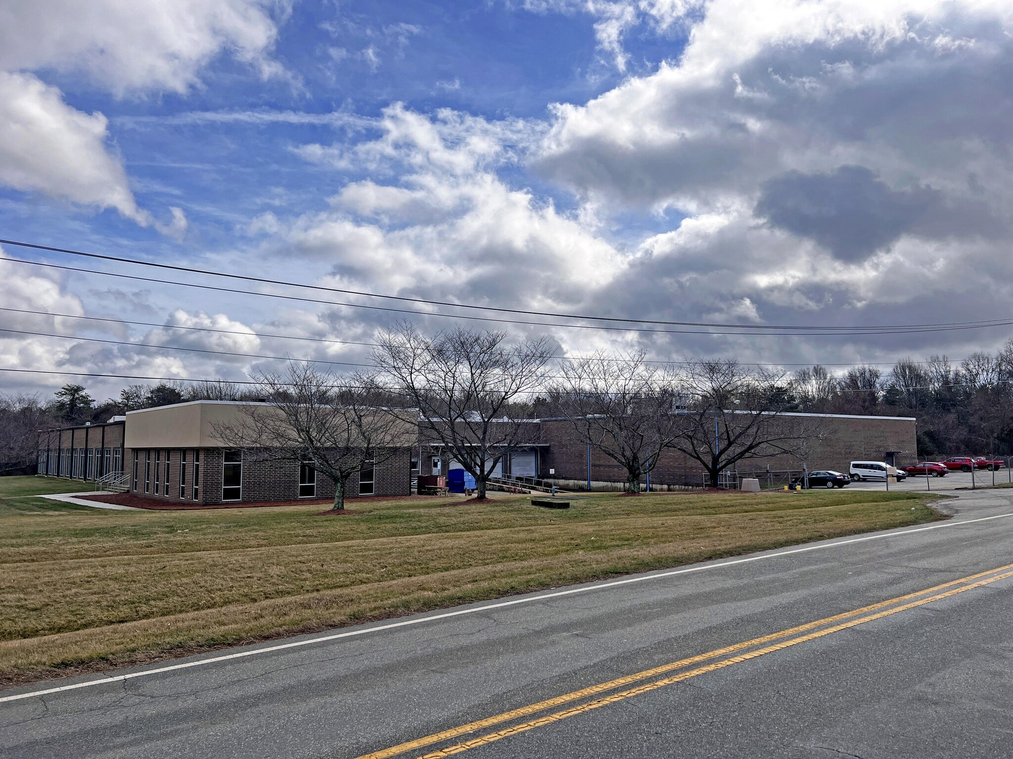 310 N Chimney Rock Rd, Greensboro, NC for lease Building Photo- Image 1 of 4