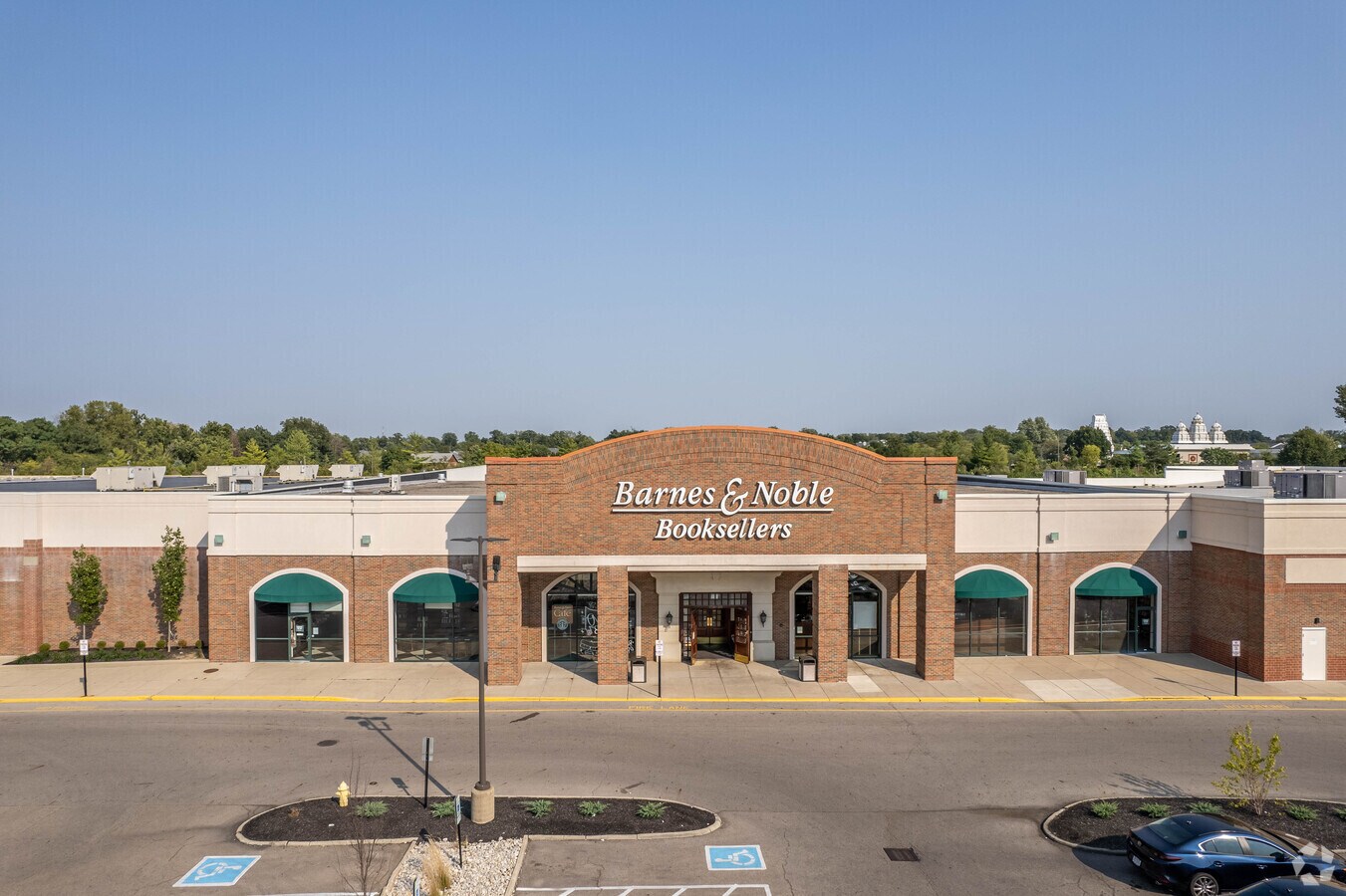 2720 Towne Dr, Beavercreek, OH 45431