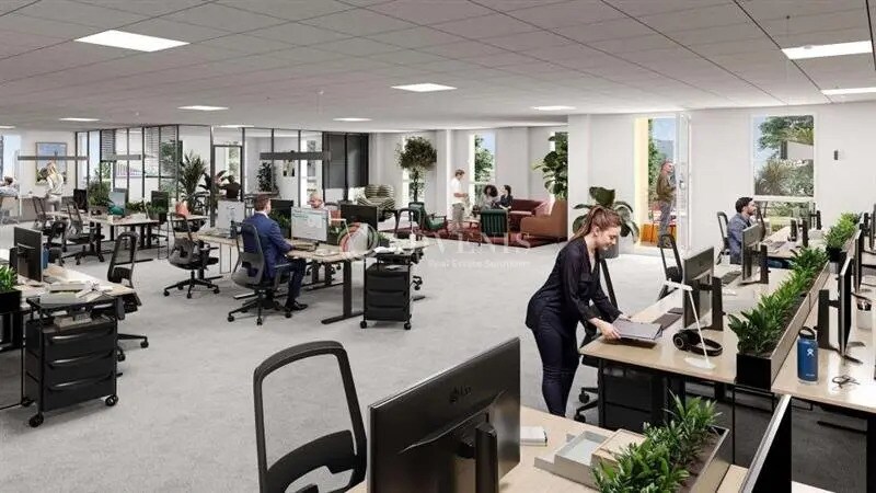 Office in Montmagny for lease - Interior Photo - Image 2 of 6