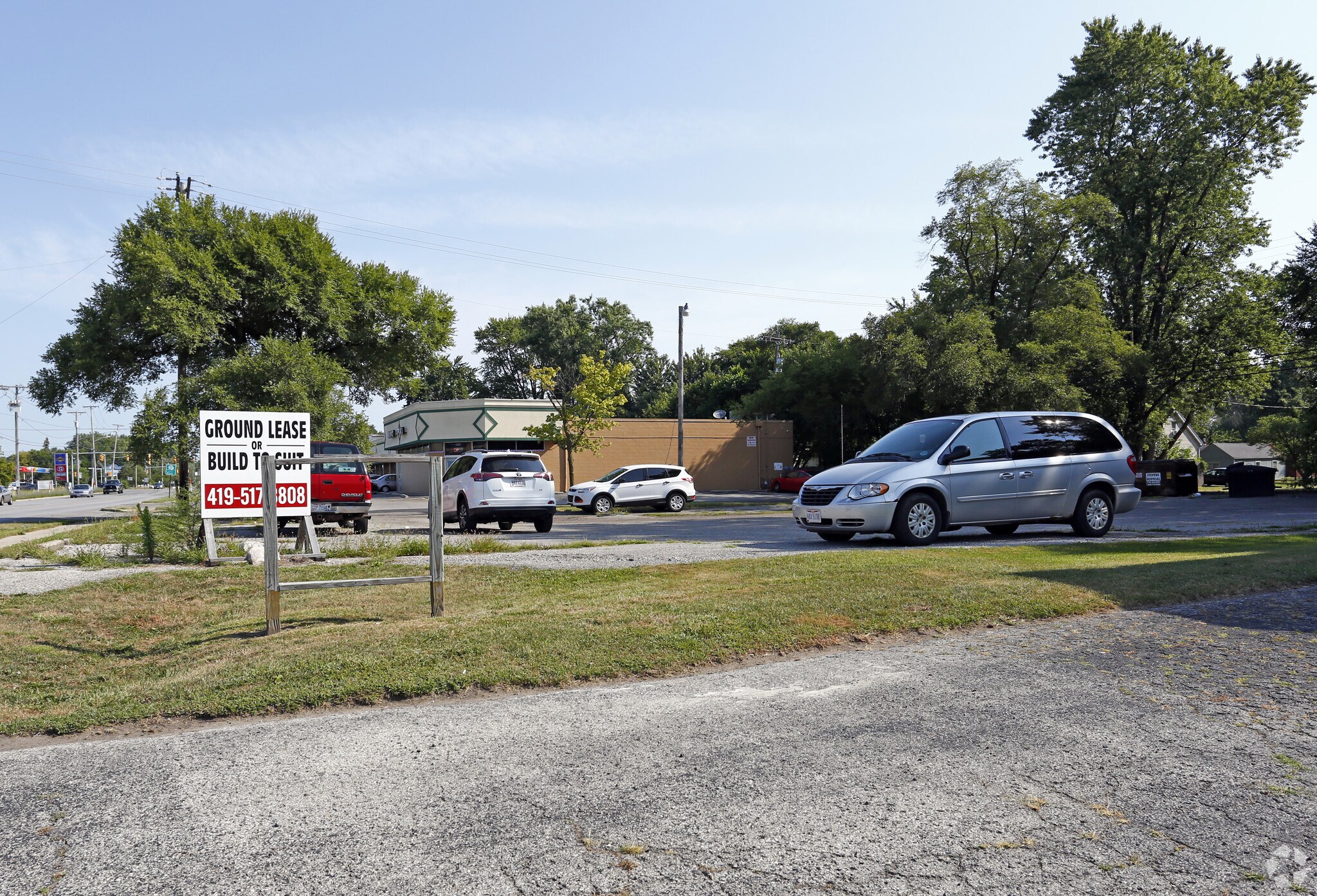 2044 N Holland Sylvania Rd, Toledo, OH for sale Primary Photo- Image 1 of 1