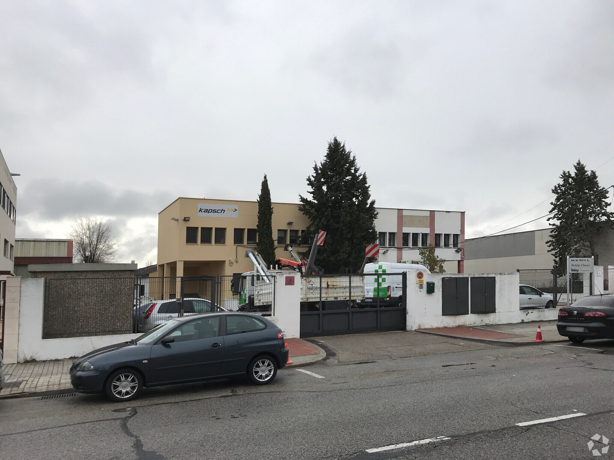 Industrial in Alcobendas, Madrid for lease Primary Photo- Image 1 of 3