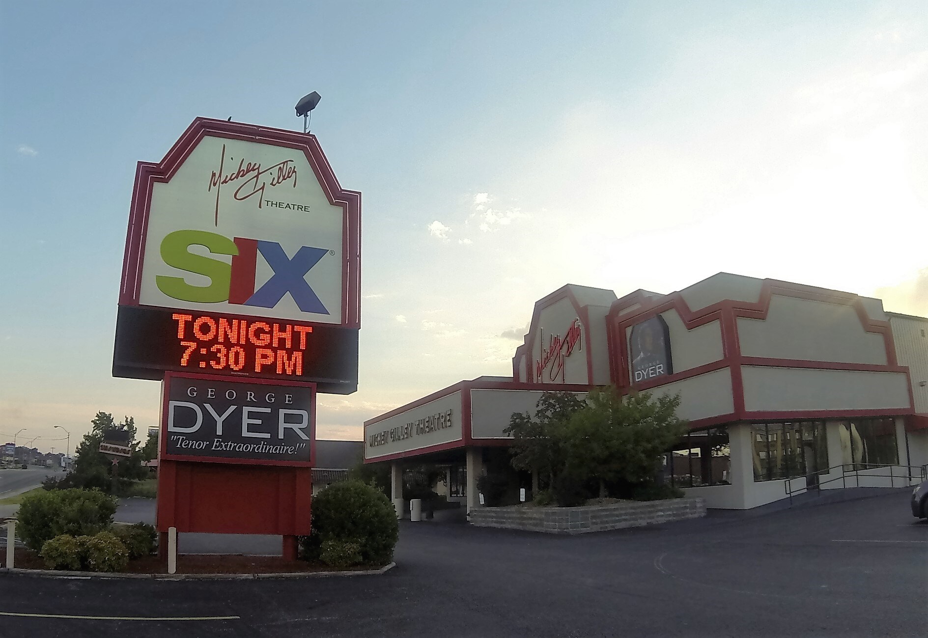 3455 W 76 Country Blvd, Branson, MO for sale Primary Photo- Image 1 of 1