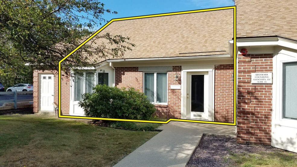 62 Derby St, Hingham, MA for sale - Building Photo - Image 1 of 1