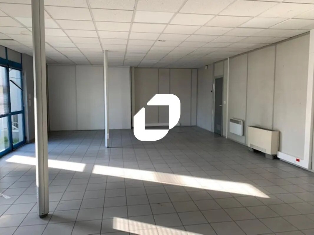 Industrial in Civrieux-d'Azergues for sale Interior Photo- Image 1 of 21