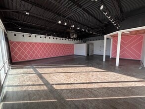 18675 E 39th St, Independence, MO for lease Interior Photo- Image 2 of 4