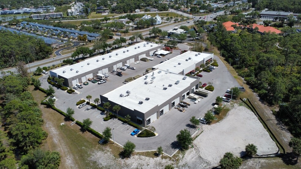 9201 Cockleshell Ct, Bonita Springs, FL for lease - Building Photo - Image 3 of 5
