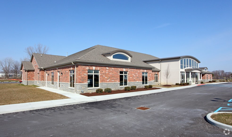 4525 Wathen Dr, Hilliard, OH for lease - Primary Photo - Image 1 of 13