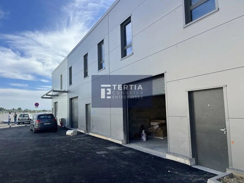 Flex in Grabels for lease - Building Photo - Image 2 of 7