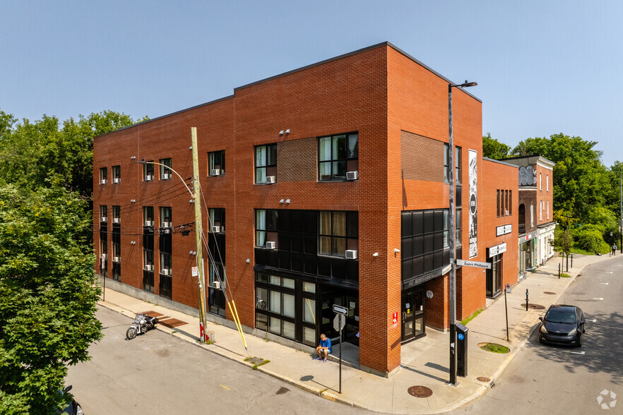 4225 Rue Notre-Dame O, Montréal, QC for lease - Building Photo - Image 2 of 23