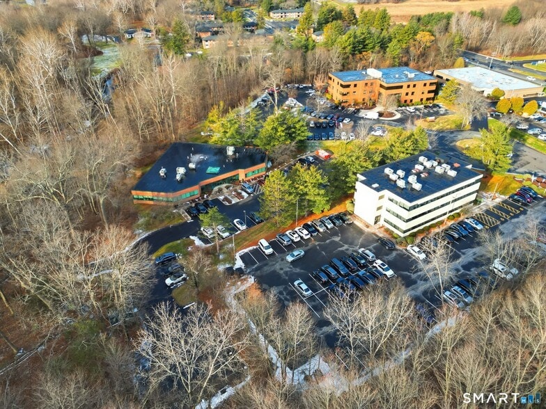 3 Northwestern Dr, Bloomfield, CT for lease - Building Photo - Image 3 of 26